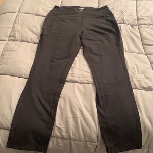 Duluth Trading Co straight leg Noga leggings